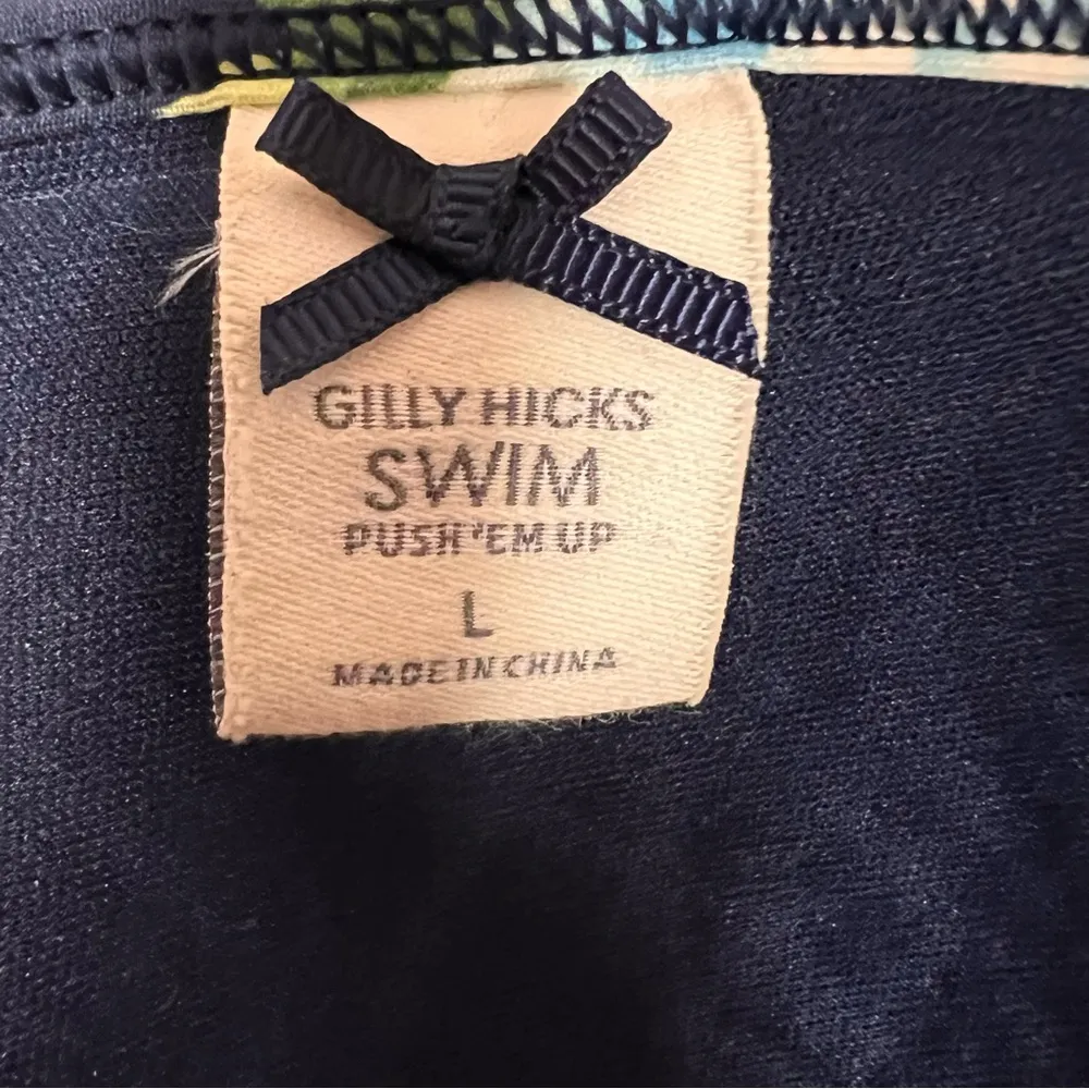 Gilly Hicks Navy Floral Swim Bikini Top, Push ‘em Up style size large - Image 5