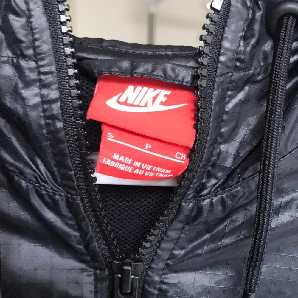 Windbreaker - Image 5