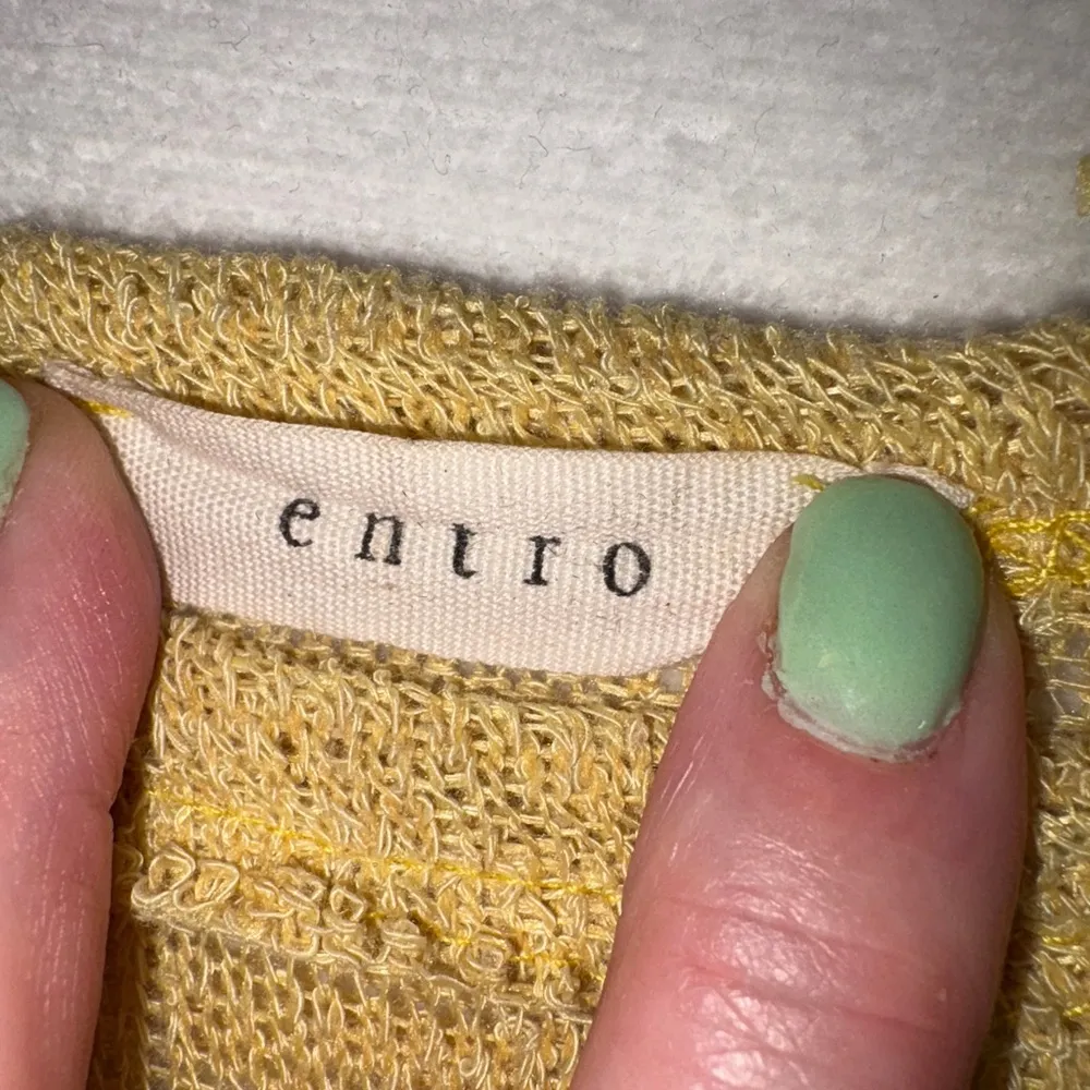 Entro Yellow Crew Neck Sweater Lightweight Knit small - Image 2