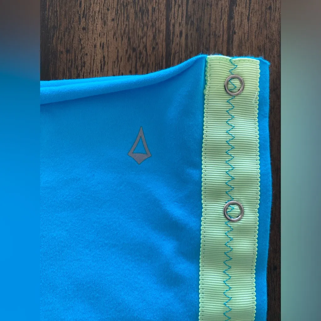 ivivva by lululemon village infinity scarf Turquoise and Lime Green - Image 2