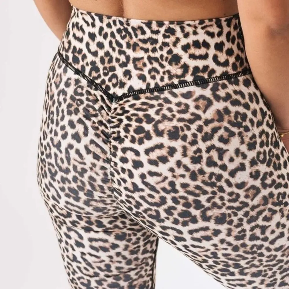 Zyia Active Leopard Print Brilliant Scrunchy What Hi-Rise 7/8 Leggings Size 6-8 - Image 3