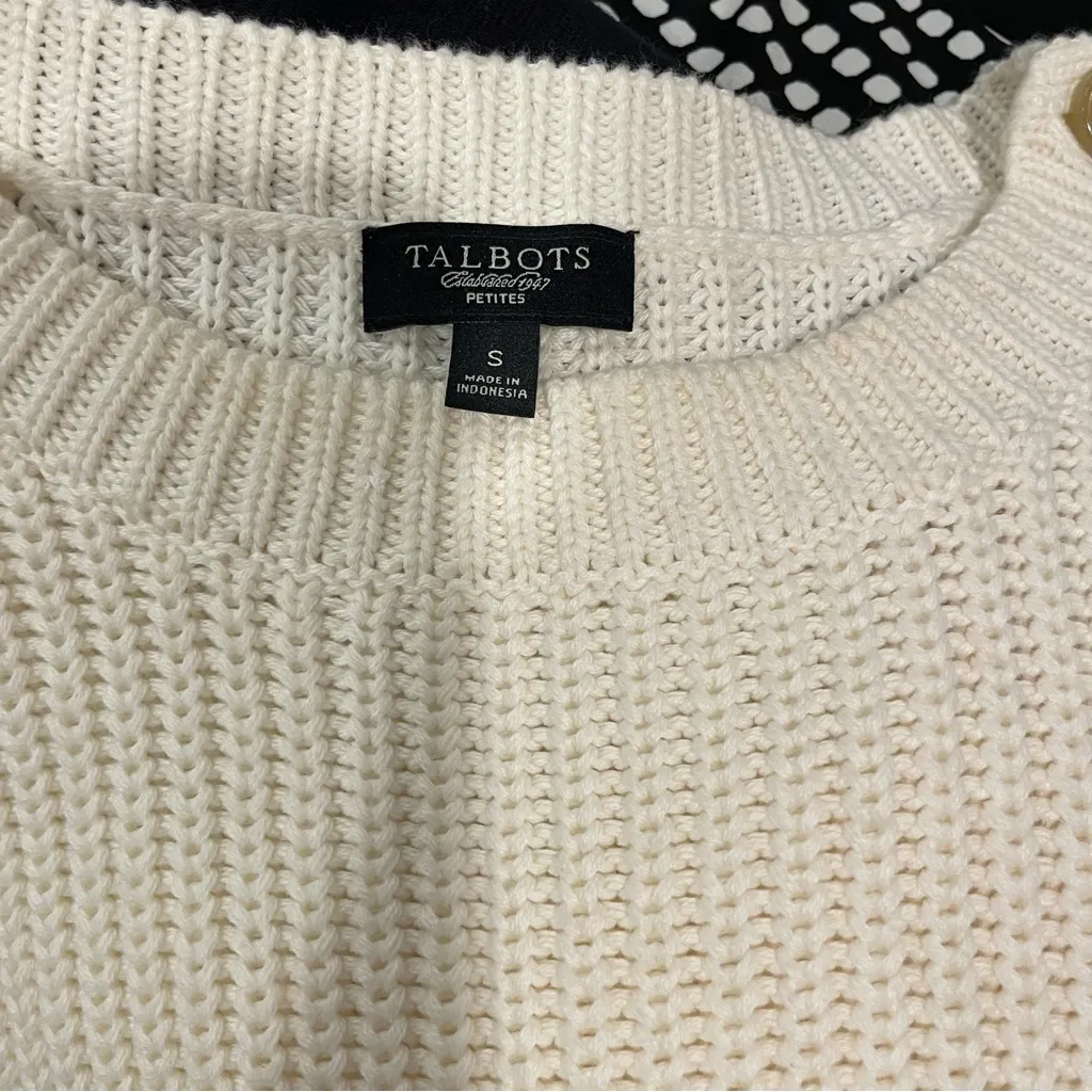Cute creamy short sleeve button shoulder shaker sweater Talbots boho classic - Image 6