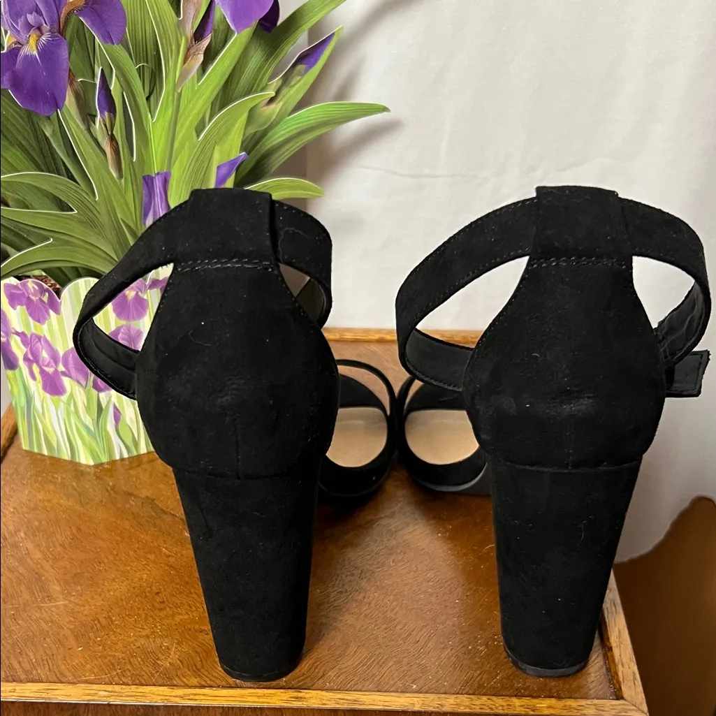 Torrid Elegant Two Strap Tapered Heel Sandal Size 10(WW) - Image 5