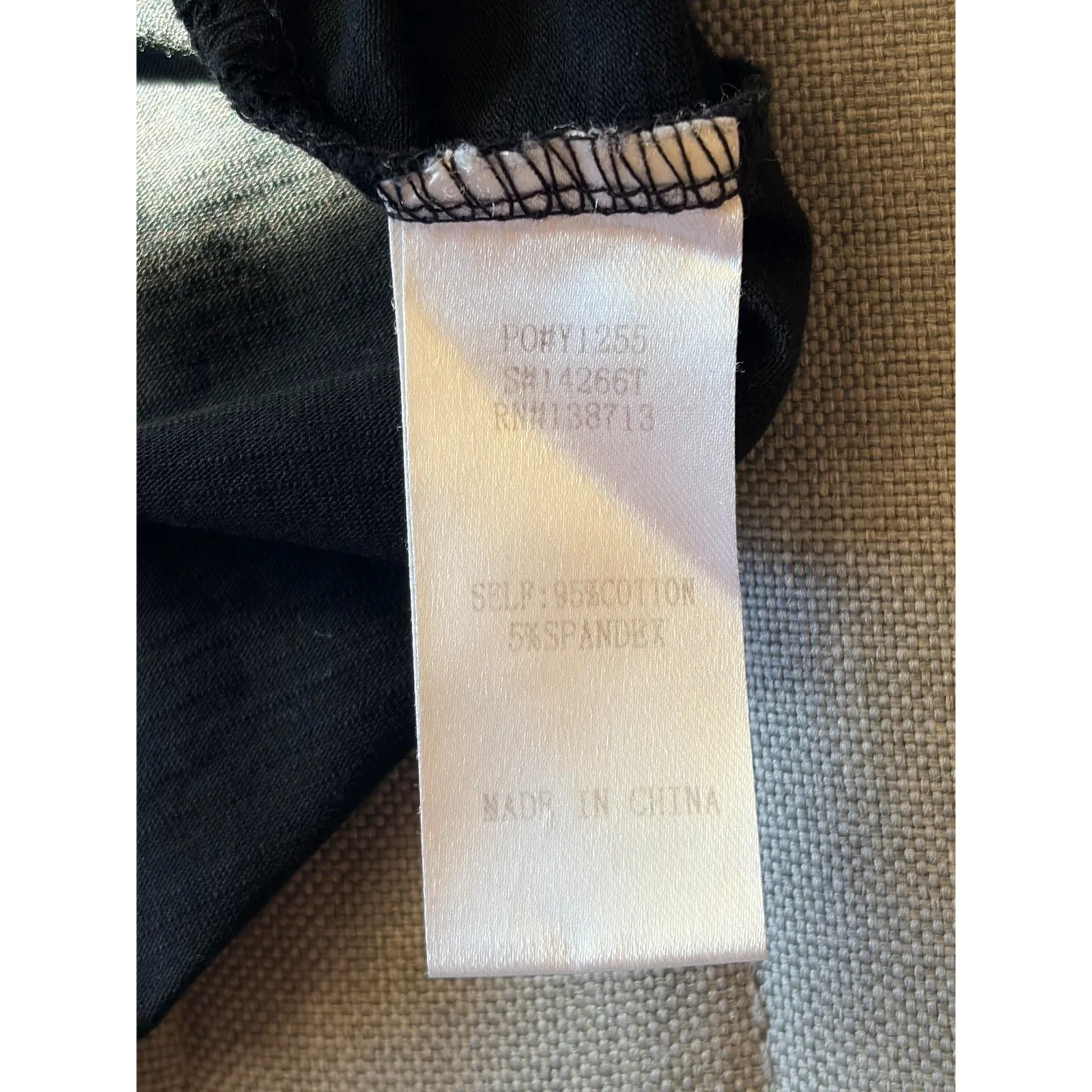 Doe & Rae  Classic Black Solid Puff Sleeve + Band Detail Top Shirt Medium - Image 5