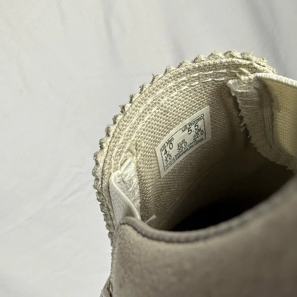 Vans  Womans Taupe Slip-On Shoes size 5.5 - Image 6