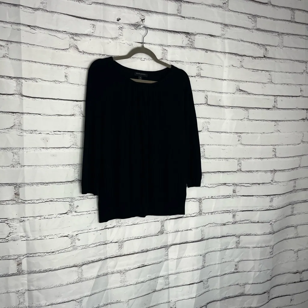 Banana Republic Black Pleated Sweater Women’s Medium 3/4 Sleeve Pullover
Blouse - Image 2