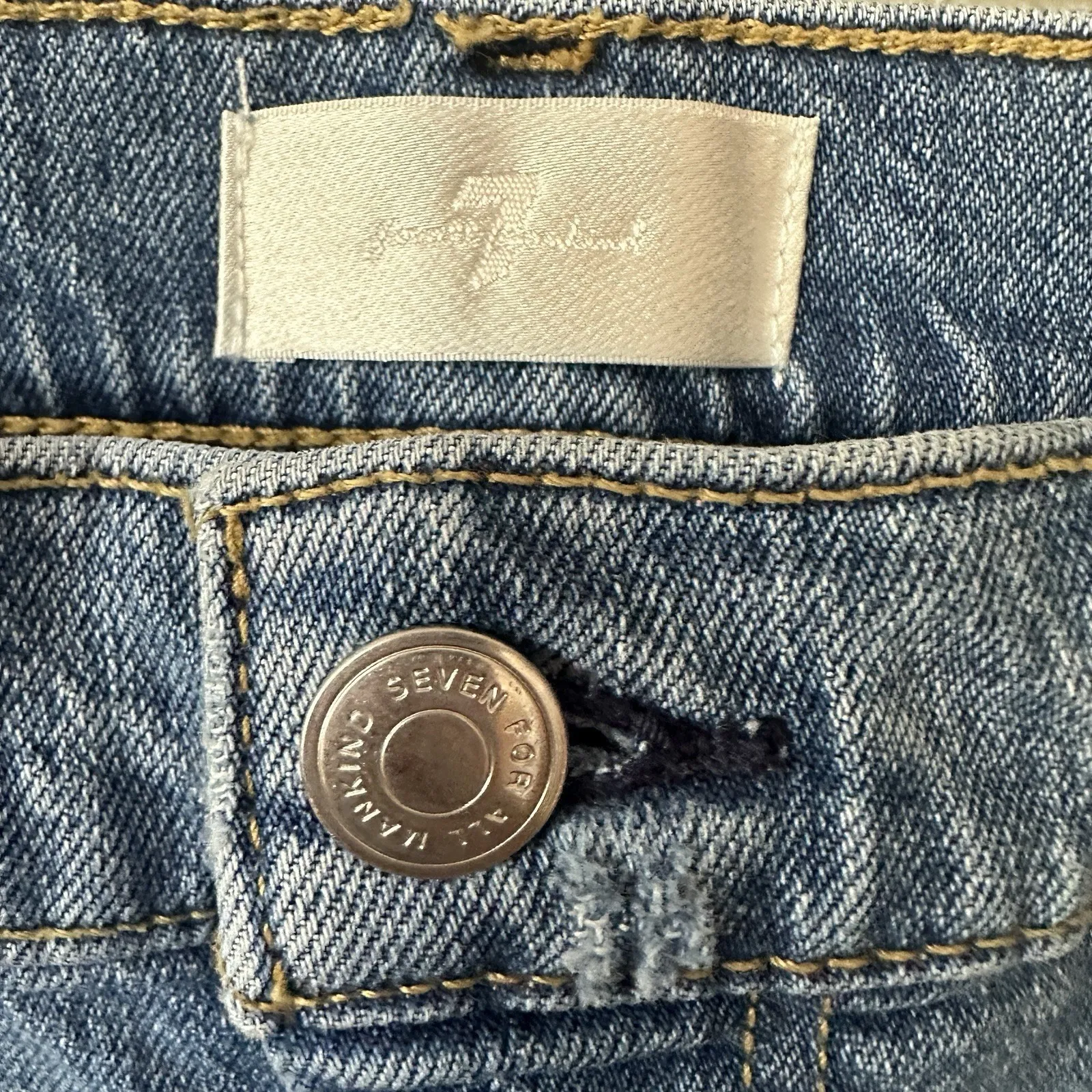 7 For All‎ Mankind Ultra High Rise Dojo Flare Jeans Womens Size 31 Light Wash - Image 6