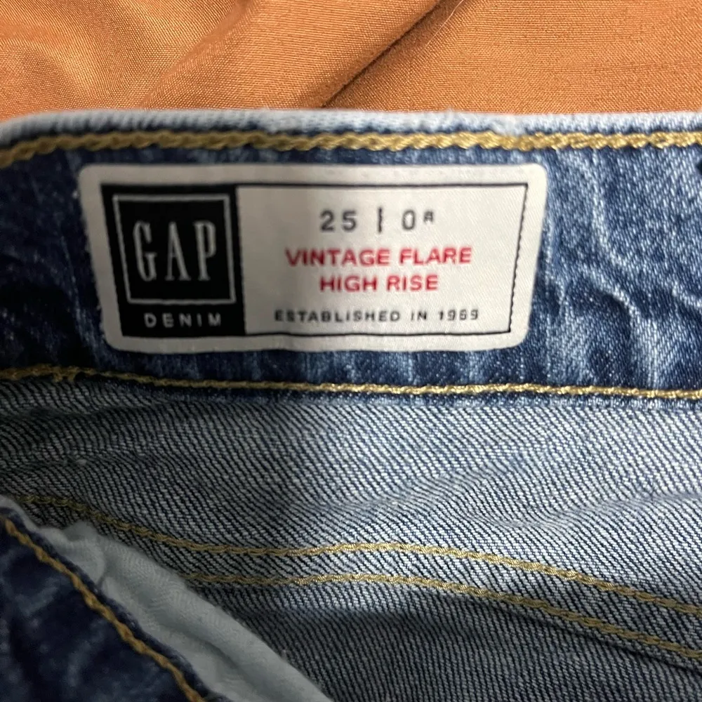 GAP Vintage Flare Hi-Rise Denim Jeans Distressed 25/0r Women’s Pants EUC - Image 5