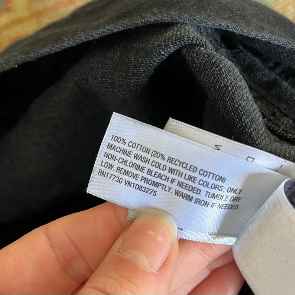 Mid Rise Super Wide-Leg Black fly button Jeans - Image 10