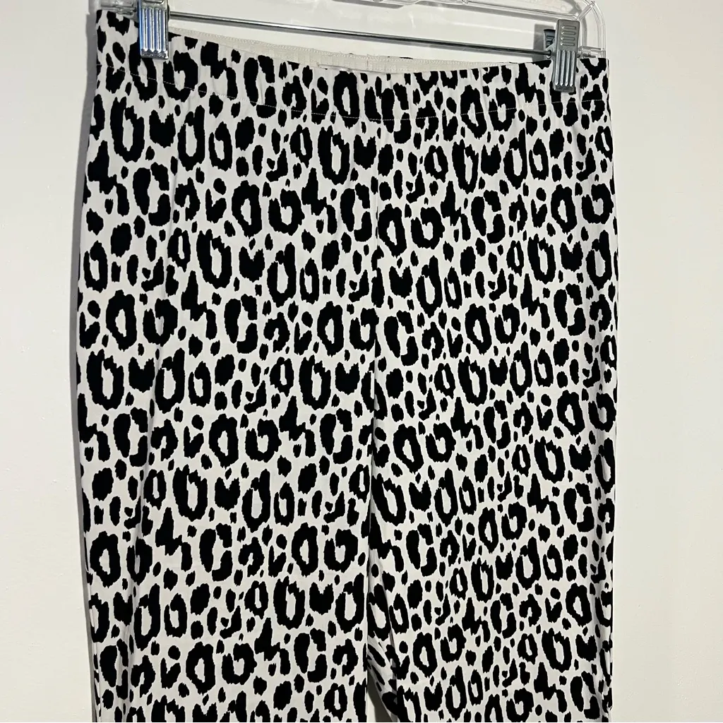 New Sara Campbell Sheri Black/White Leopard Pant w/Ruffle Hem Size Small Black - Image 2