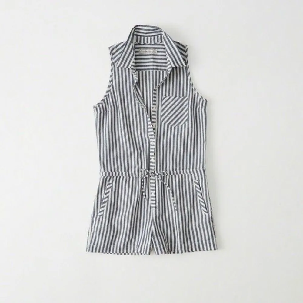 ✨ HP✨Abercrombie & Fitch Classic Romper ✨ - Image 4