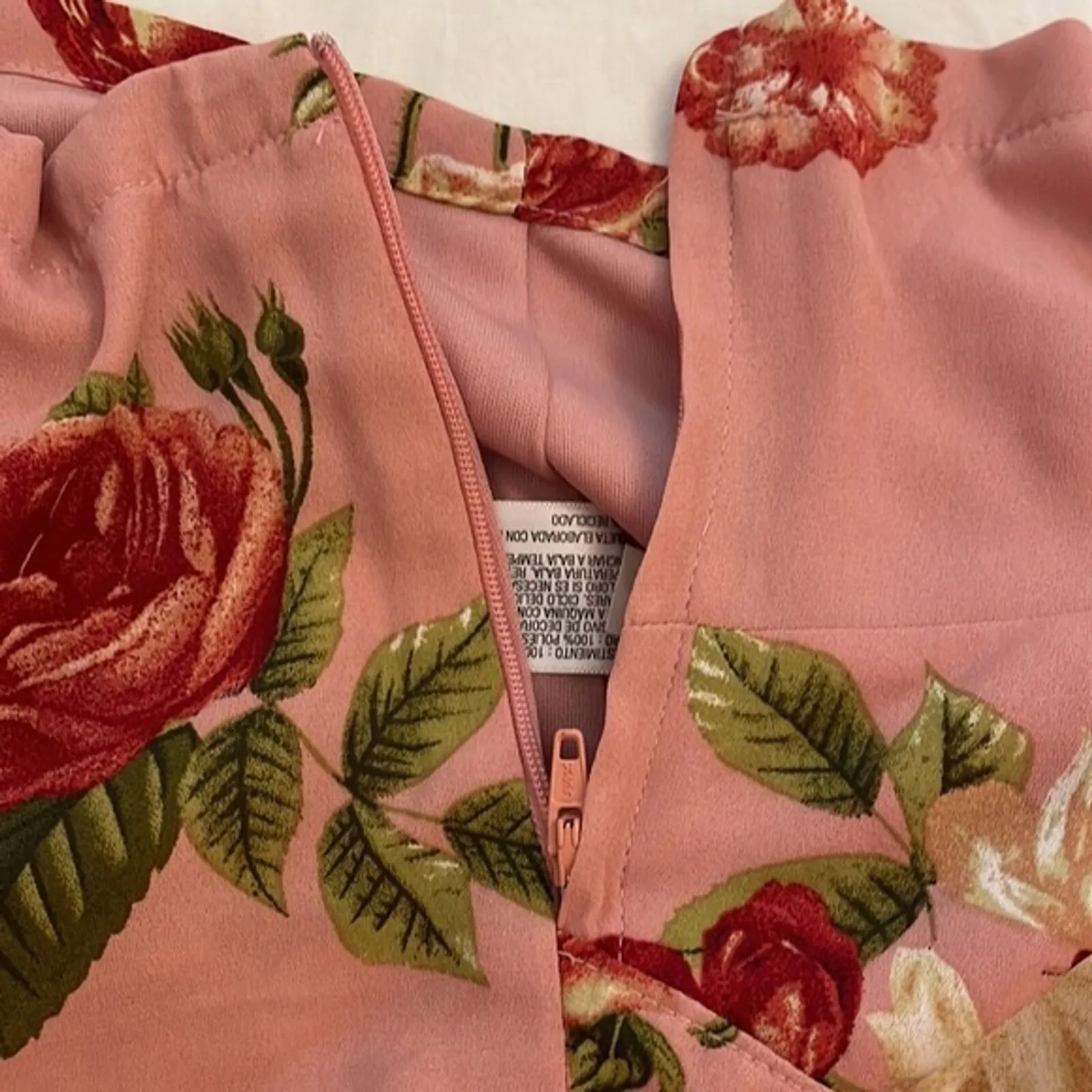 Xhilaration Pink Floral Crop Top Womens Size Medium Smocked Padded - Image 12