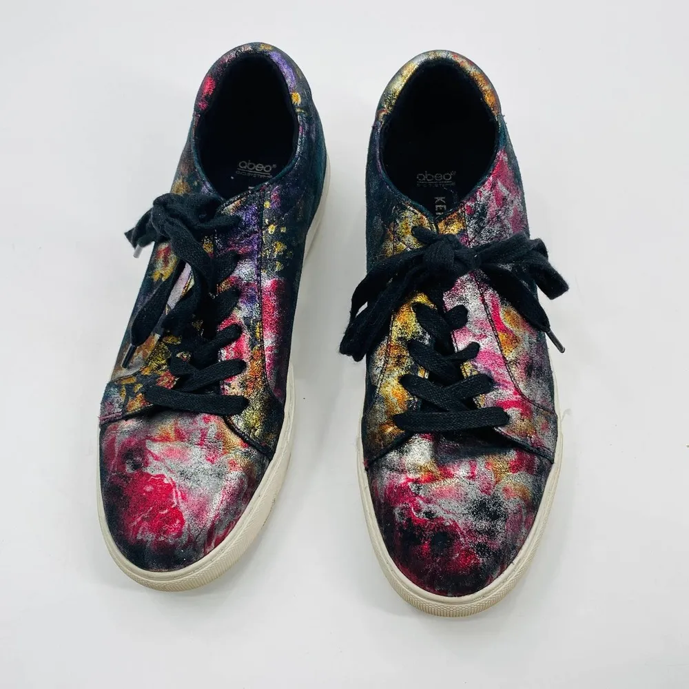 Kenneth Cole Marlow Neutral Floral Metallic Platform Sneaker 6.5 Black Pink Gold - Image 3