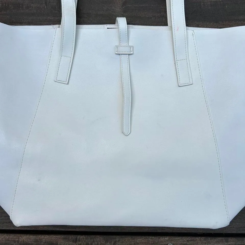 Vintage Y2K White Leather Saks Fifth Avenue Tote Bag Purse - Image 2