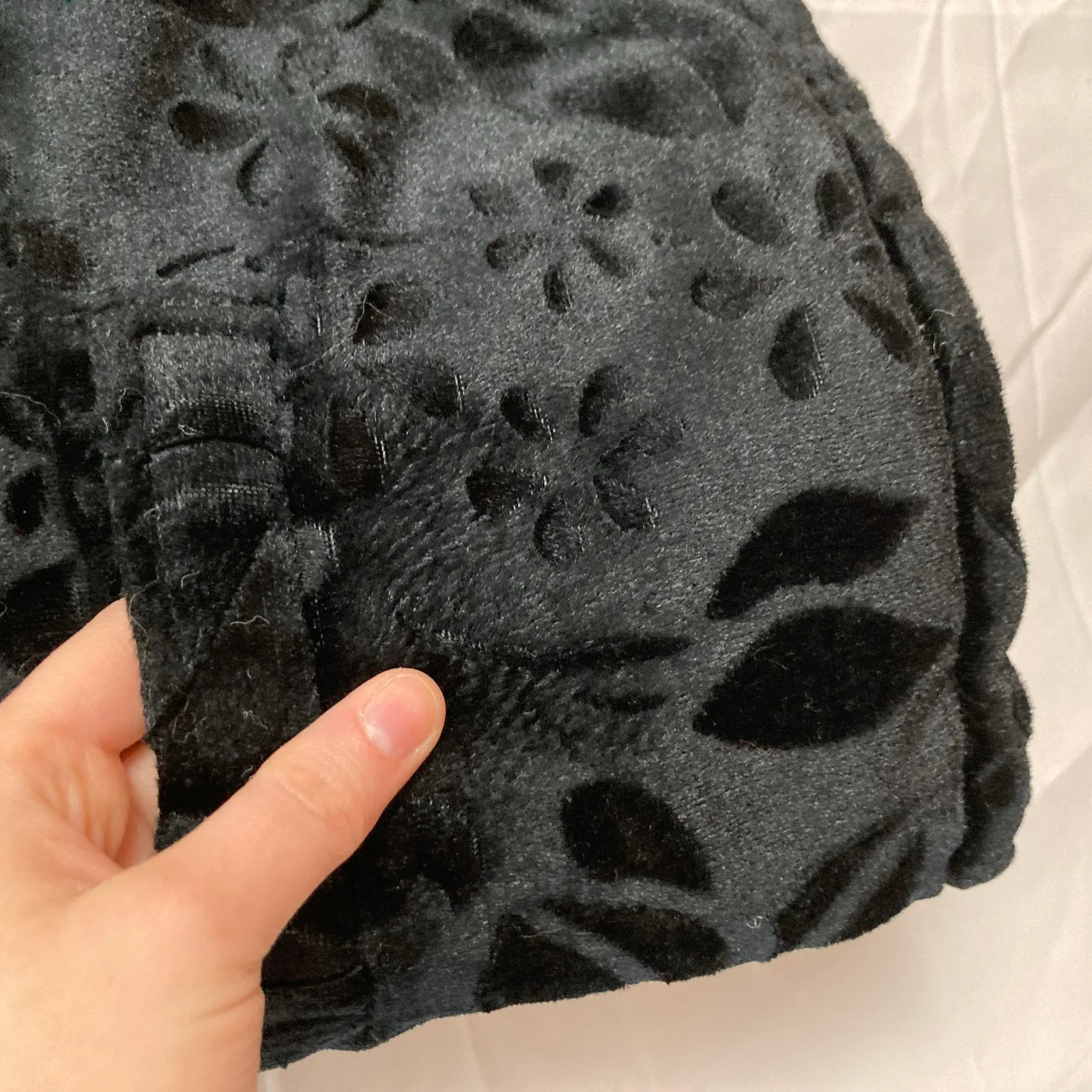 Kam Tak Womens M Black Velvet Burnout Vest Whimsigoth Witchy Gothic Retro Vamp Size M - Image 7