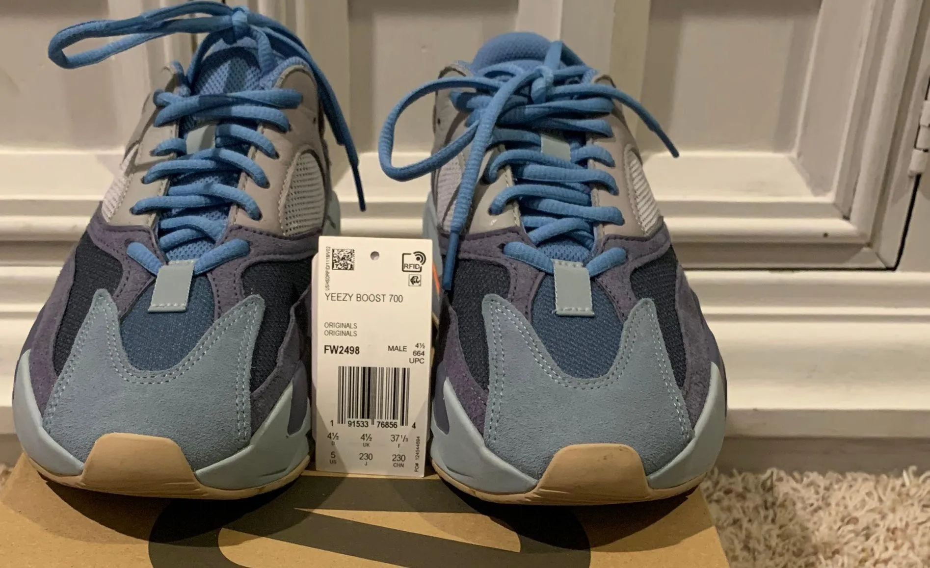 Yeezy Boost 700 Carbon Blue - Image 2