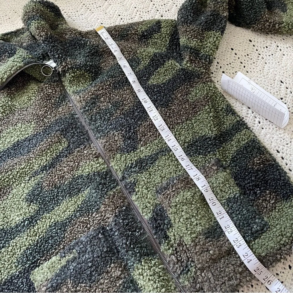 LNA Clothing Army Camo Sherpa Zip Up Jacket Green (Small) - Image 6