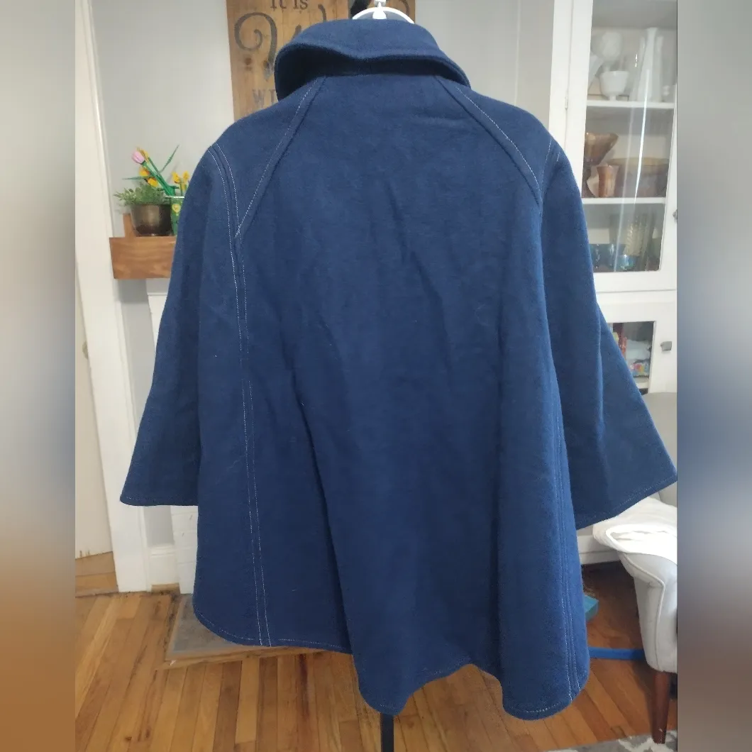 Vintage 60s Pendleton Wool Cape in Deep Blue - Image 4