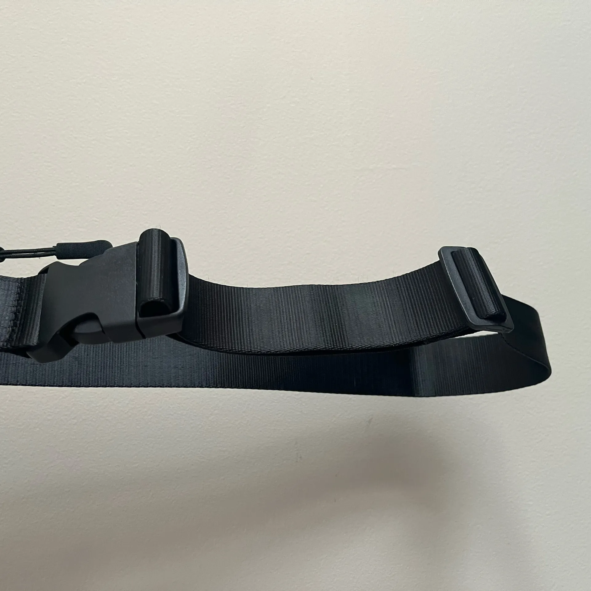 Darling Effect Belt Bag Adjustable Strap Black Chest Waist 7.5in X 5in Small - Image 10