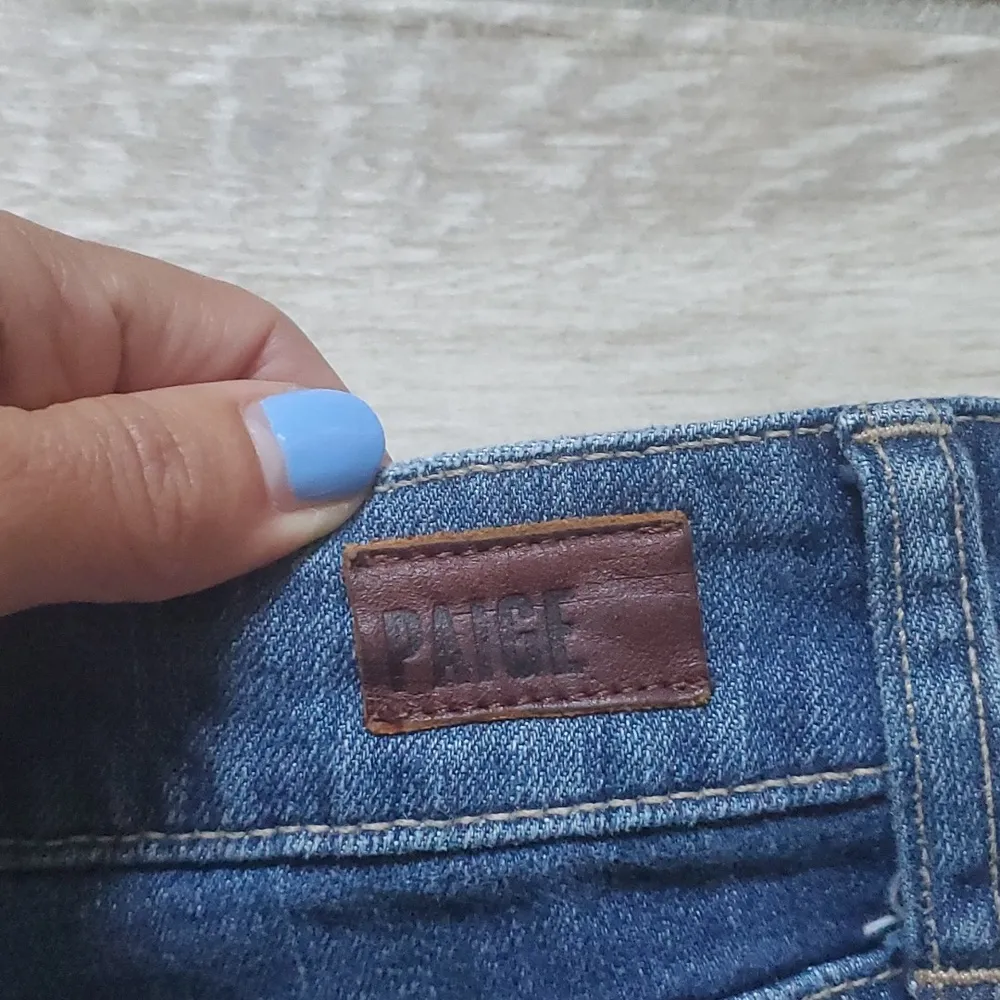 Paige Jimmy Jimmy Semi Distressed Cuffed Hem Shorts Paige Cuffed Hem Jea… - Image 9