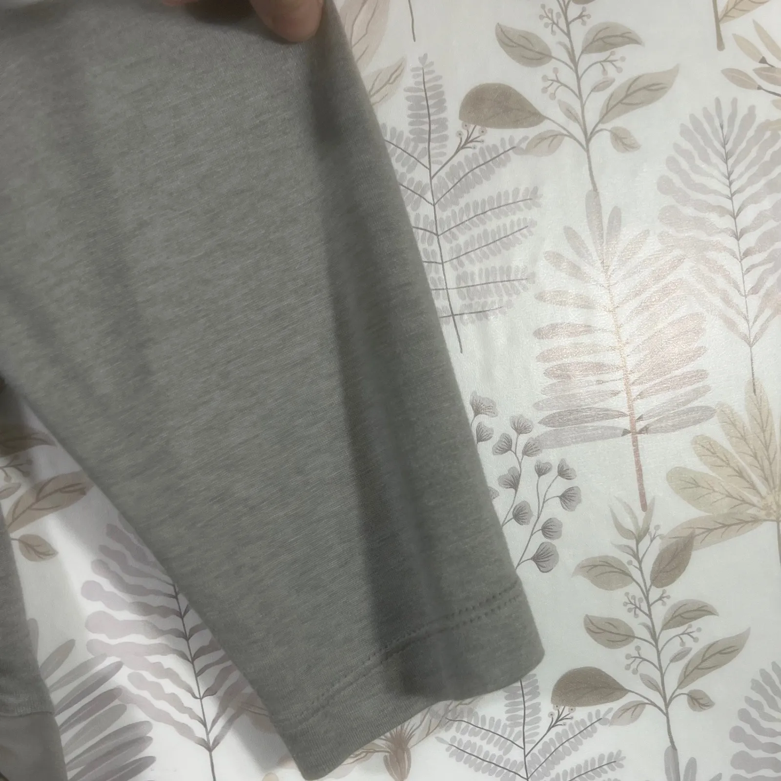 St. John Women's‎ Gray Tunic Top M 3/4 Sleeve Silk Hem Ruched Side Asymmetrical - Image 5