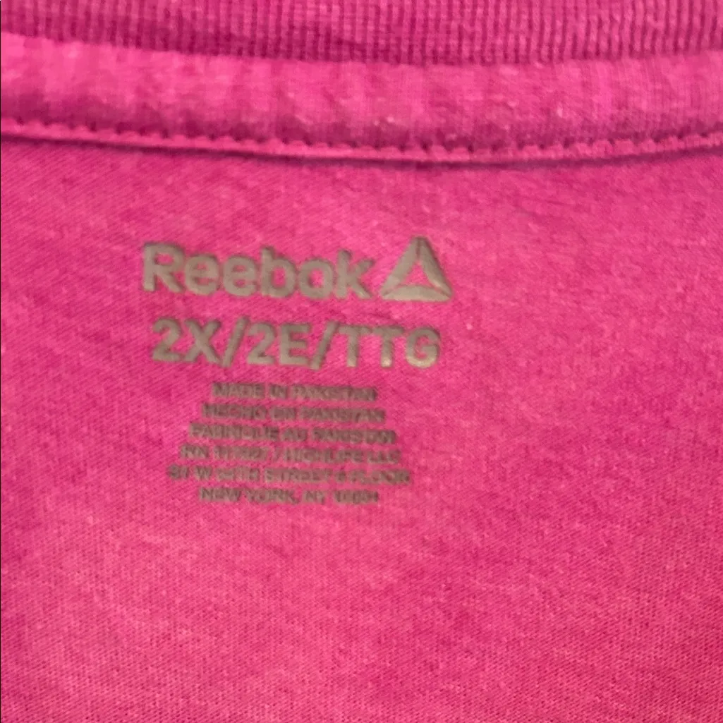Reebok Women's Magenta V-Neck Tee - Image 3