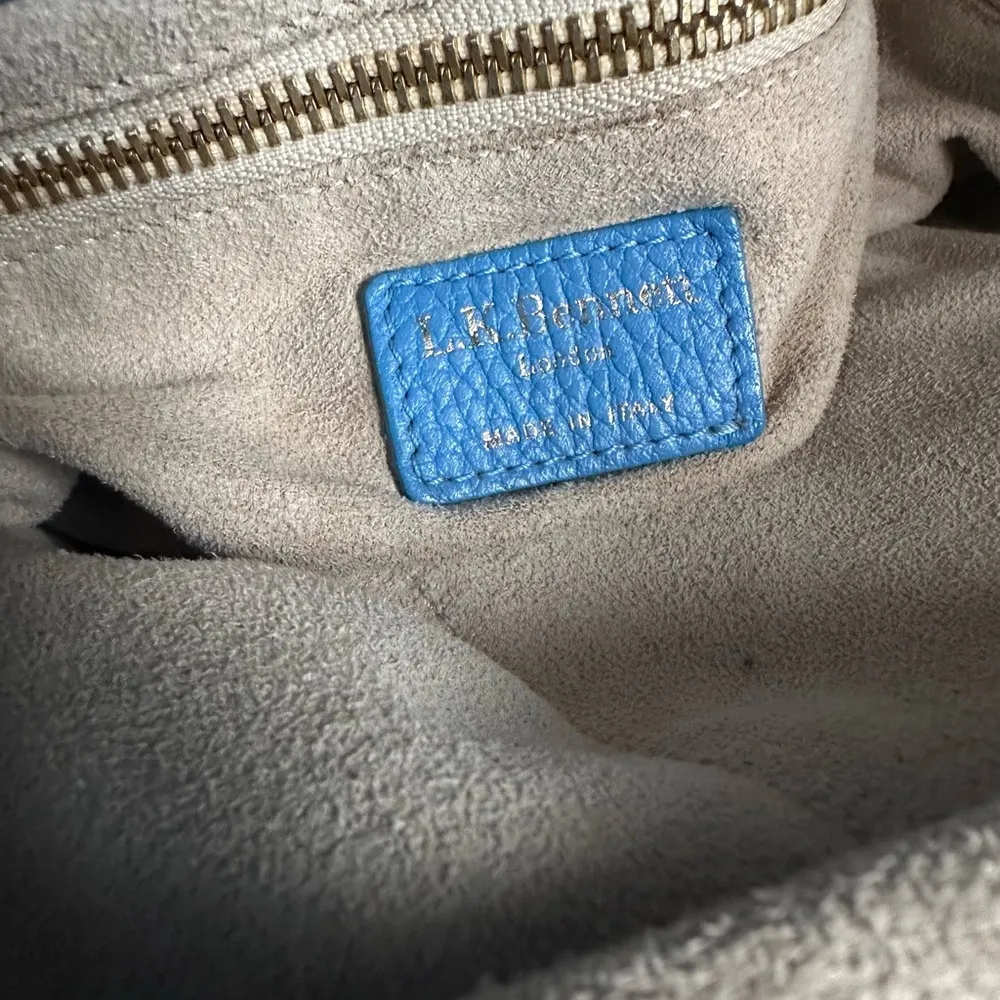 LK Bennett Baby Blue Satchel/Crossbody Handbag - Image 7