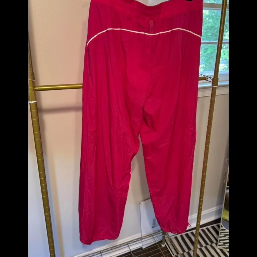 lululemon License To Train MR Joggers in Passionate sz 10 NWT $148R - Image 10