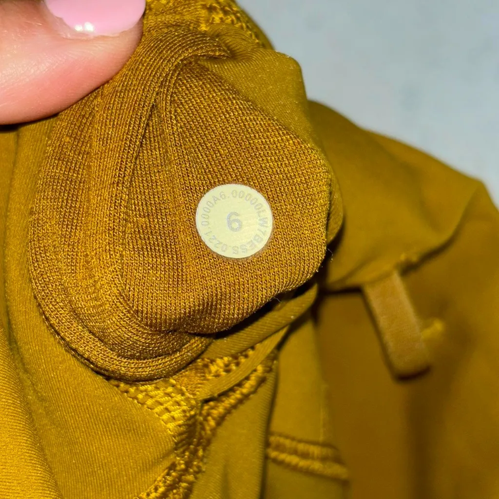 Lululemon Wunder Train HR Short - Image 3