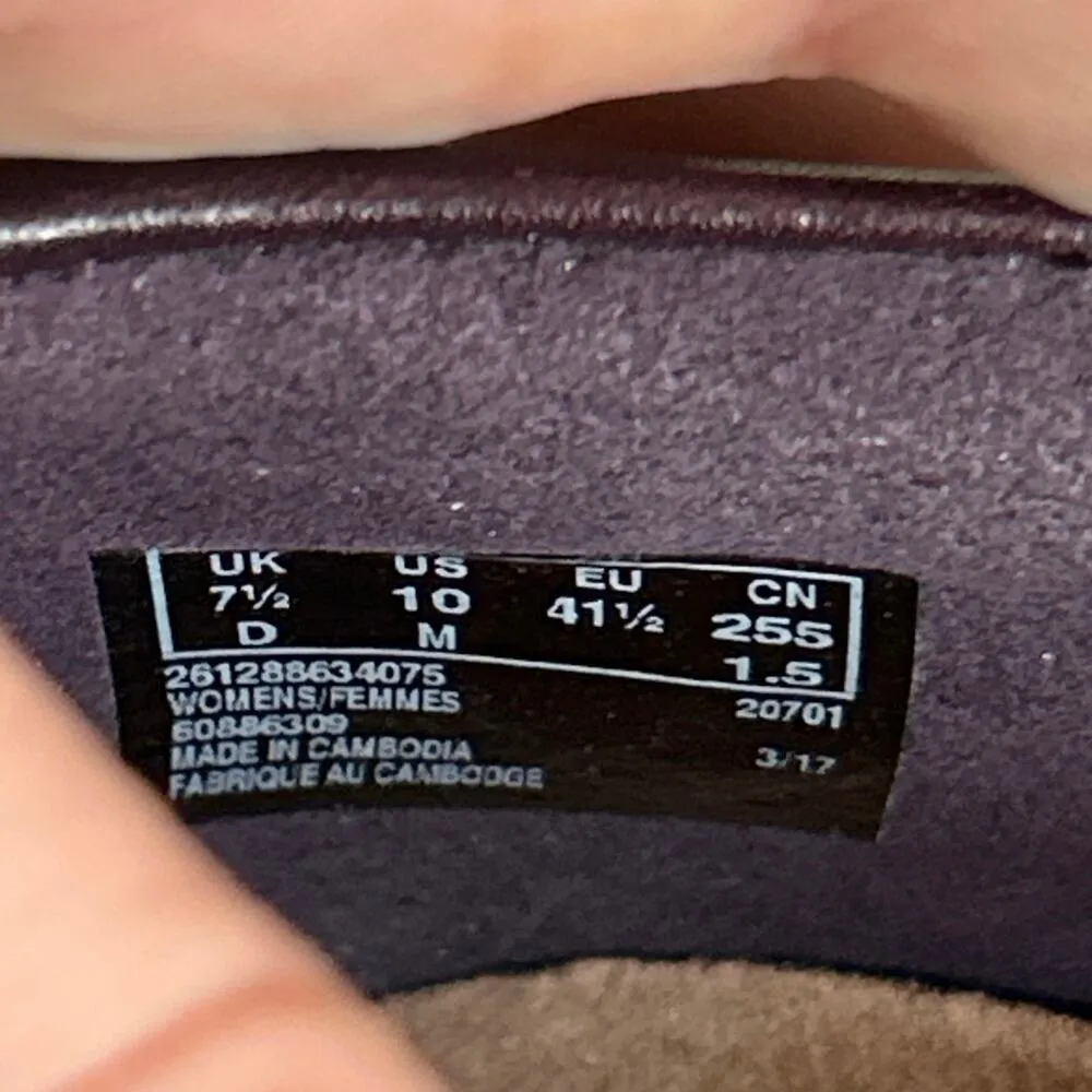 Clarks Flats 10 Plum Patent Leather Silver Tone Circle Detail Ballet Comfort - Image 13