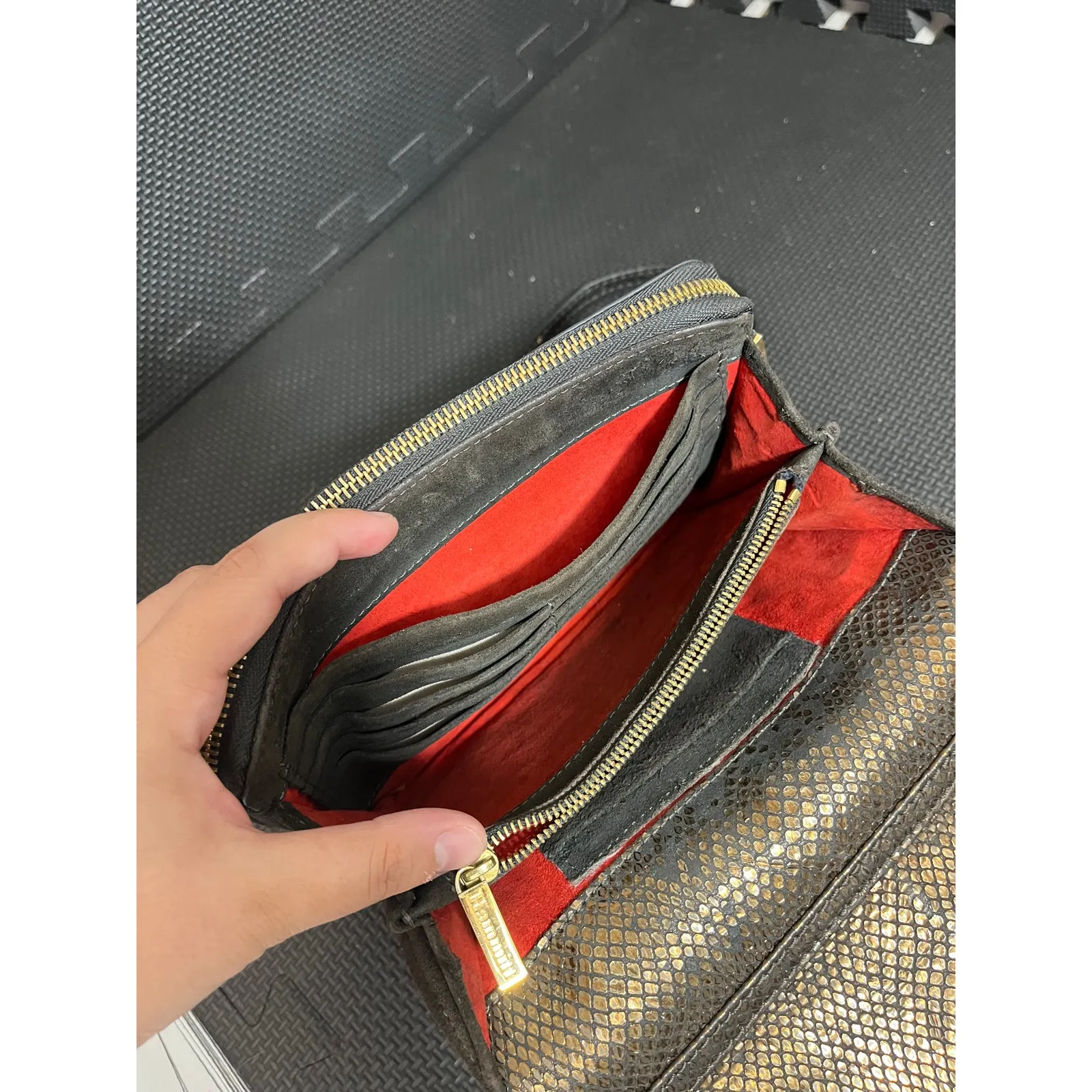 Hammitt Los‎ Angeles Suede Leather Snakeskin Embossed Crossbody Bag Purse - Image 9