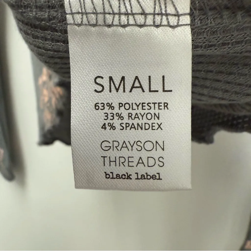NWOT Grayson Threads Black Label Waffle Top Graphic Print, Grey | Size Small - Image 5
