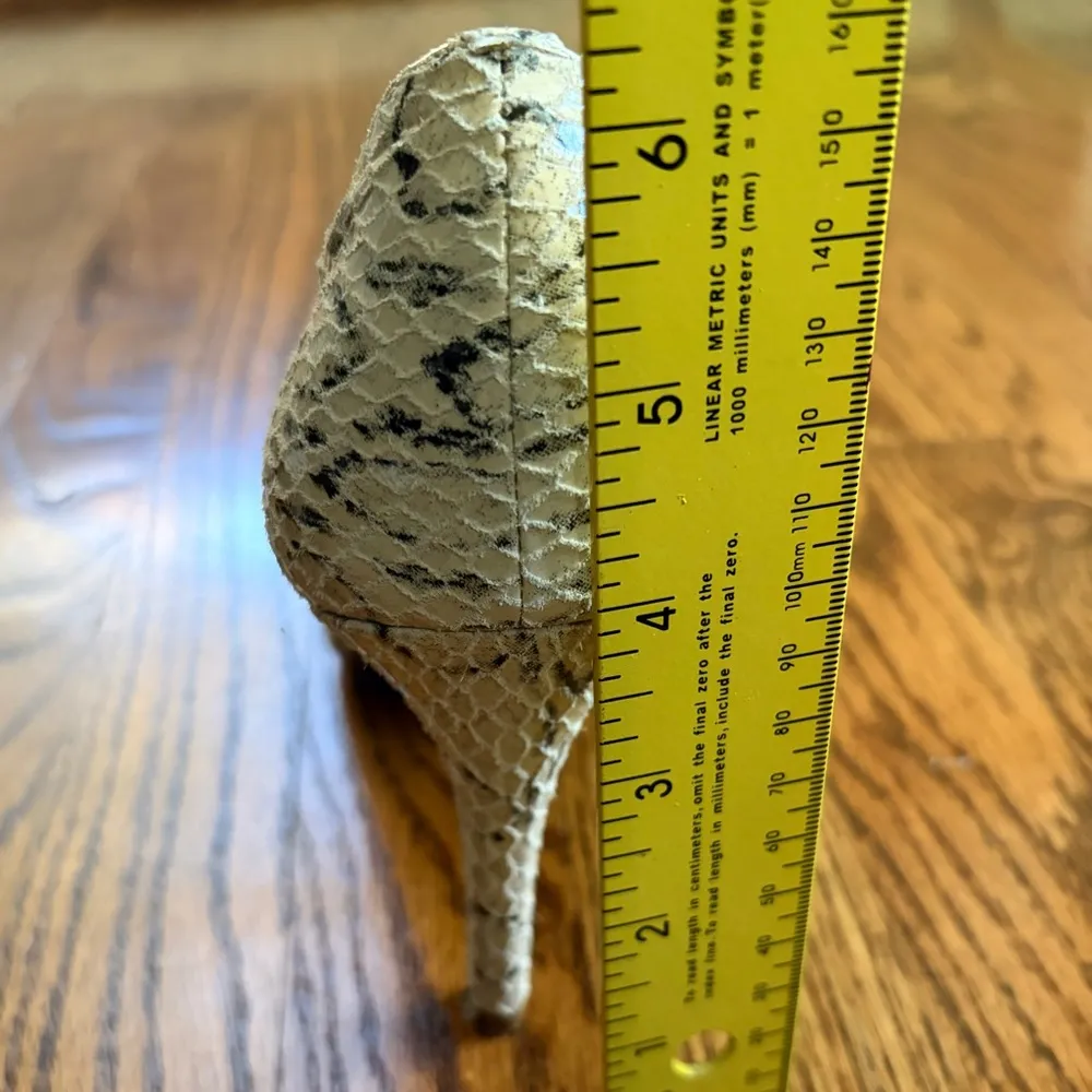 Tahari Walden Shoes Heels 8.5 Snake Print Peep Toe Slip on Pump - Image 9