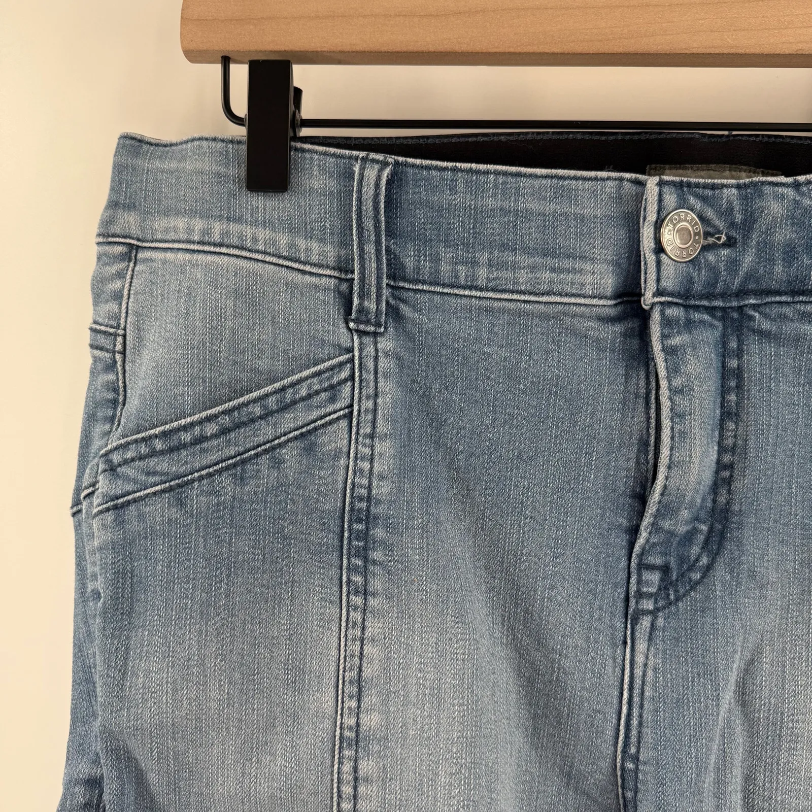 Torrid Women's SZ 14 High Rise Bombshell Denim Shorts 5” Stretch Sorrento NWT - Image 13