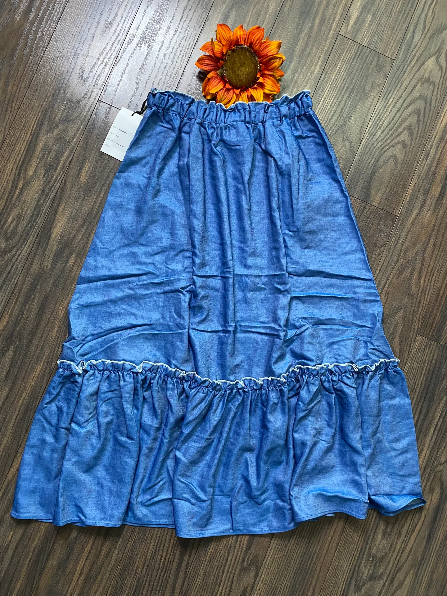 NWT  1970s Chambray Ruffle Tiered Midi Skirt X-SMALL - Image 9