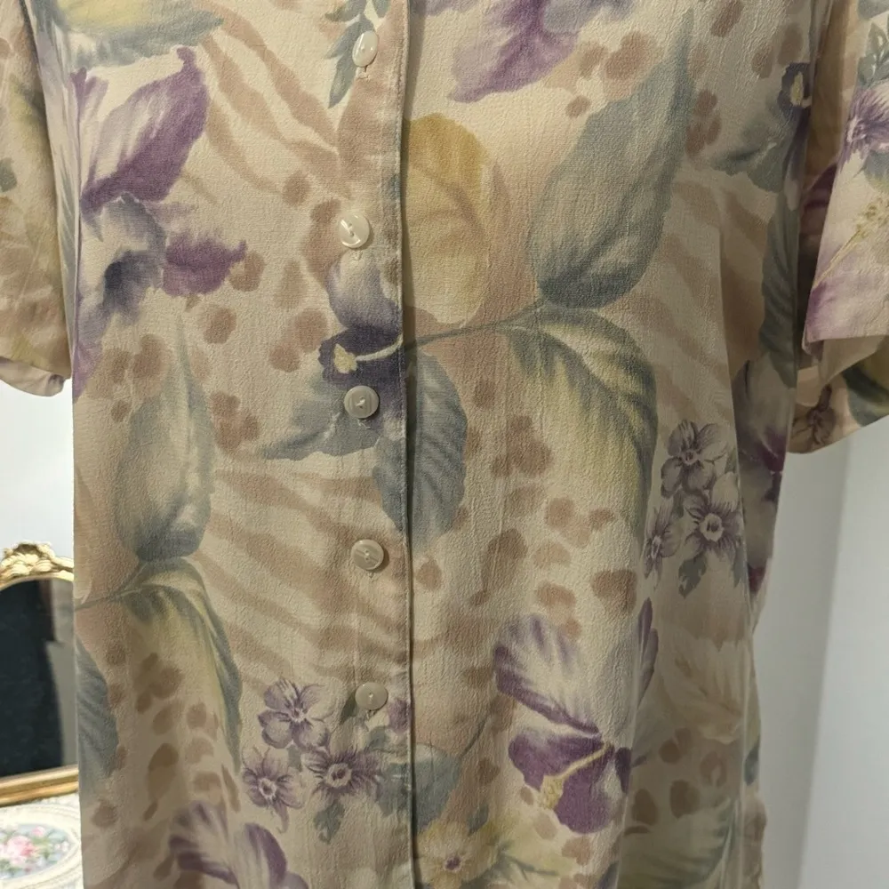 Alfred Dunner Floral button down  Blouse Size 12P - Image 5