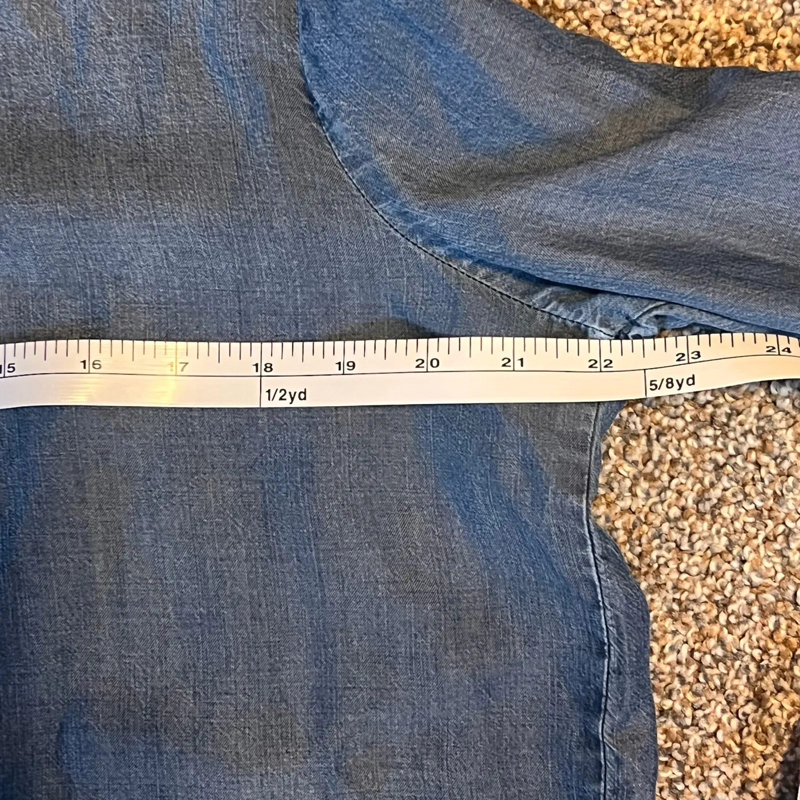 Anthropologie Cloth & Stone Denim Jean Top Women's Blue Denim Long Sleeve. Large - Image 4