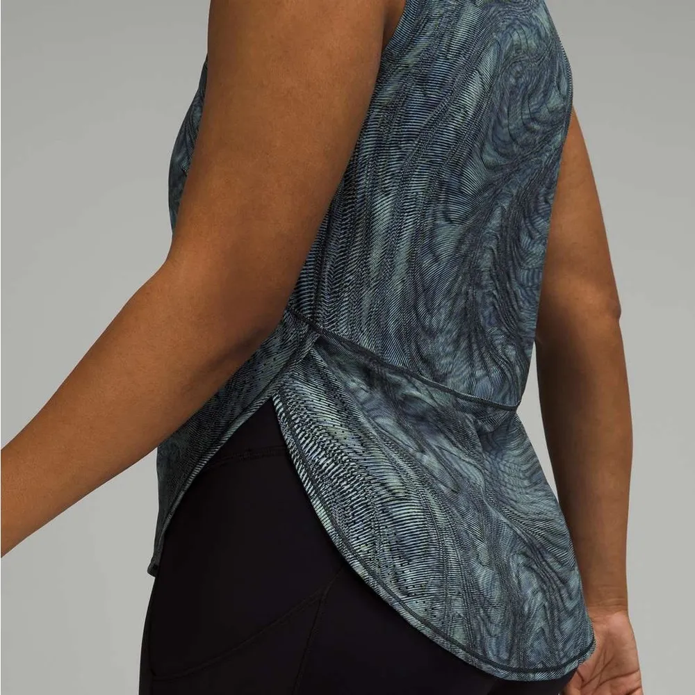 LULULEMON DIMENSIONAL ICING BLUE HIGH NECK SPLIT HEM RUN TANK - Image 2