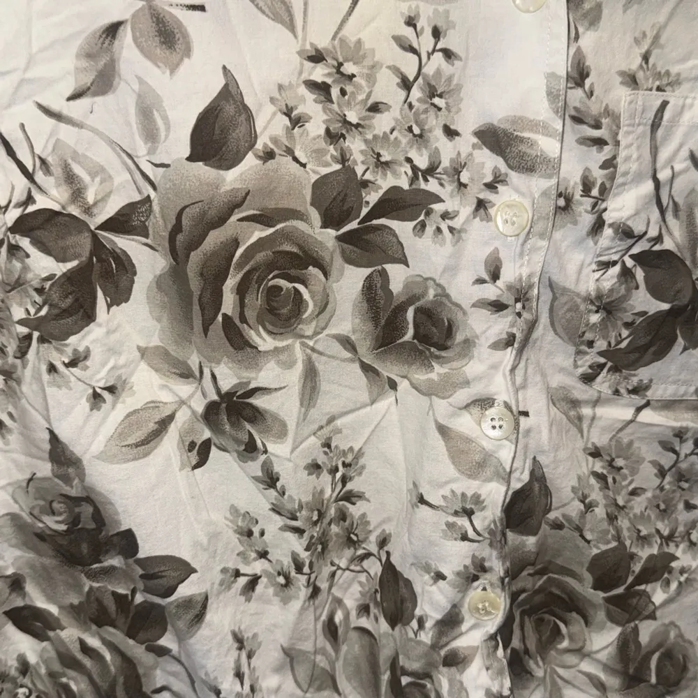 Basic Editions Floral Button - Image 2