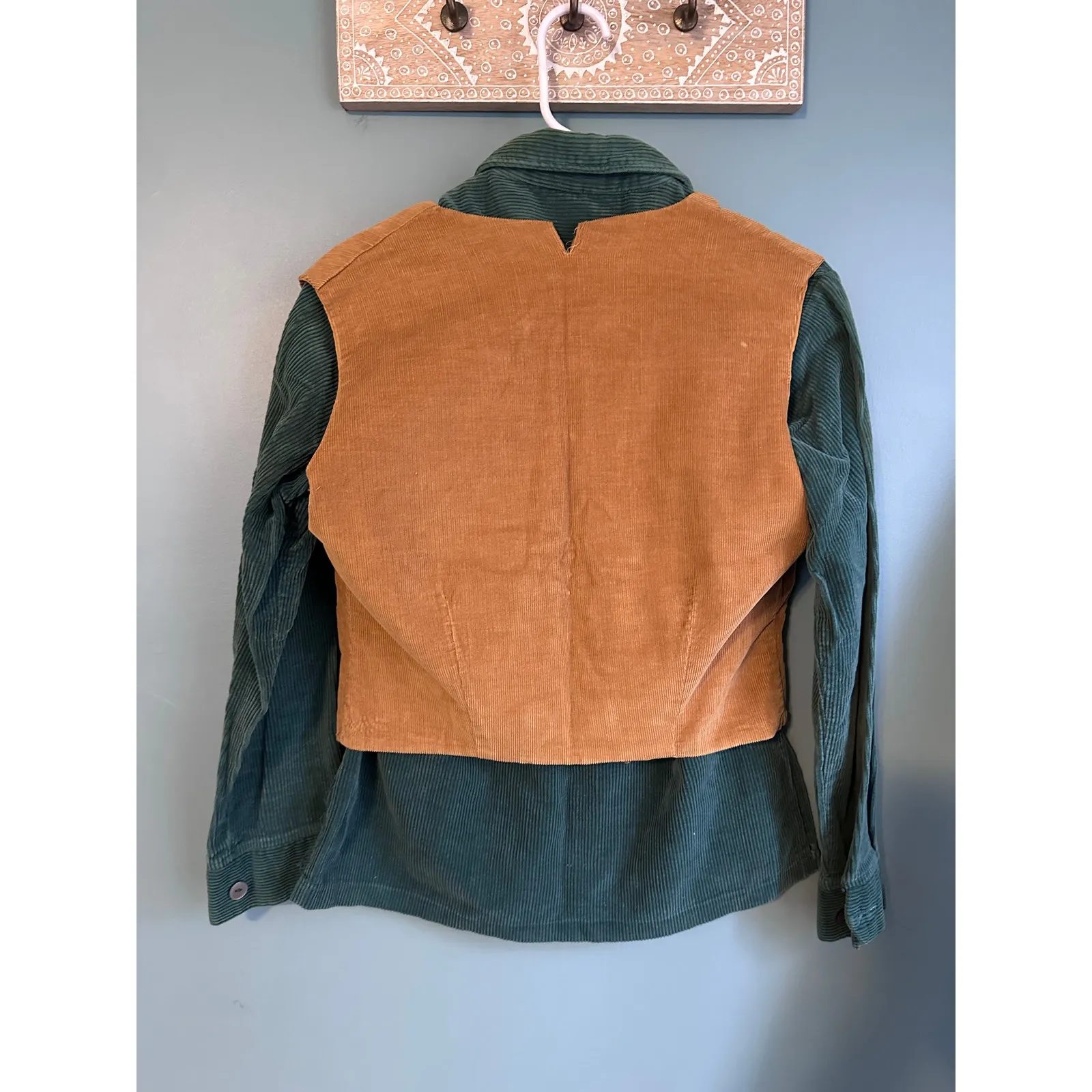 Brent Vintage Green & Tan Corduroy Button Down Shirt with Vest - Image 5