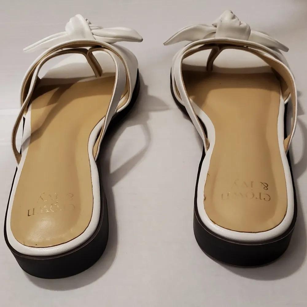 🔥SALE🔥Crown & Ivy White Emma Knotted Thong Sandals 8 - Image 6