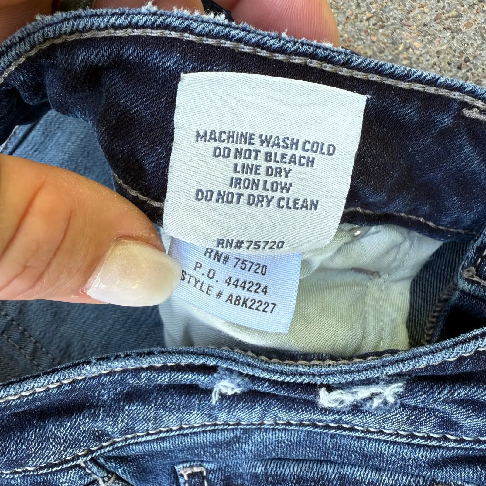 BKE Stella Crop Capri Blue Jeans Slim Fit Low Rise Size 28 Style ABK2227 - Image 7