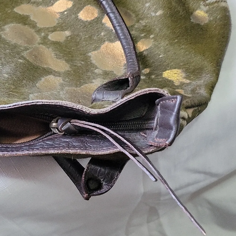 MAURIZIO TAIUTI Made Italy Calf Hair Leather Shoulder Bag Green and Brown Gold - Image 9