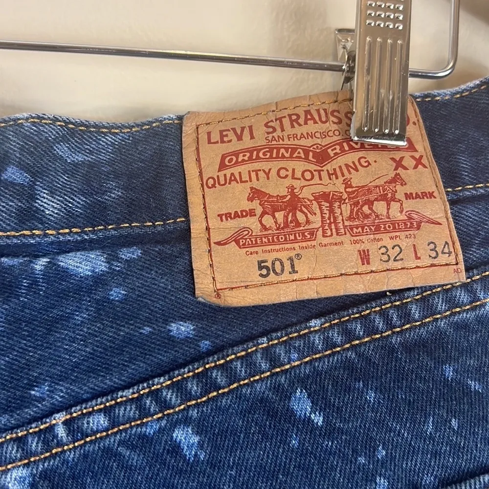 Levi’s 501 Bleached Distressed Denim Shorts - Image 3