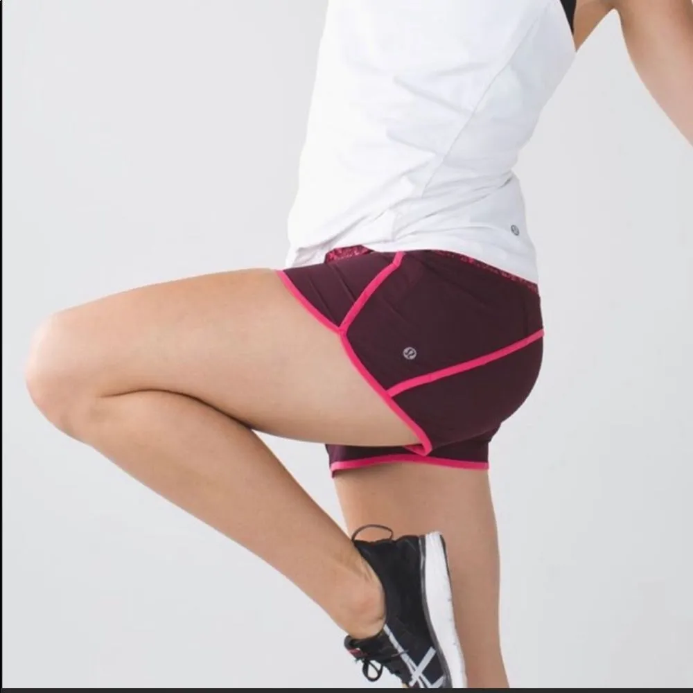 Lululemon  Run Speed Shorts Size 8 - Image 3
