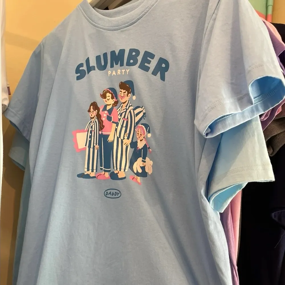 Super cute blue tee size fits S - Image 4