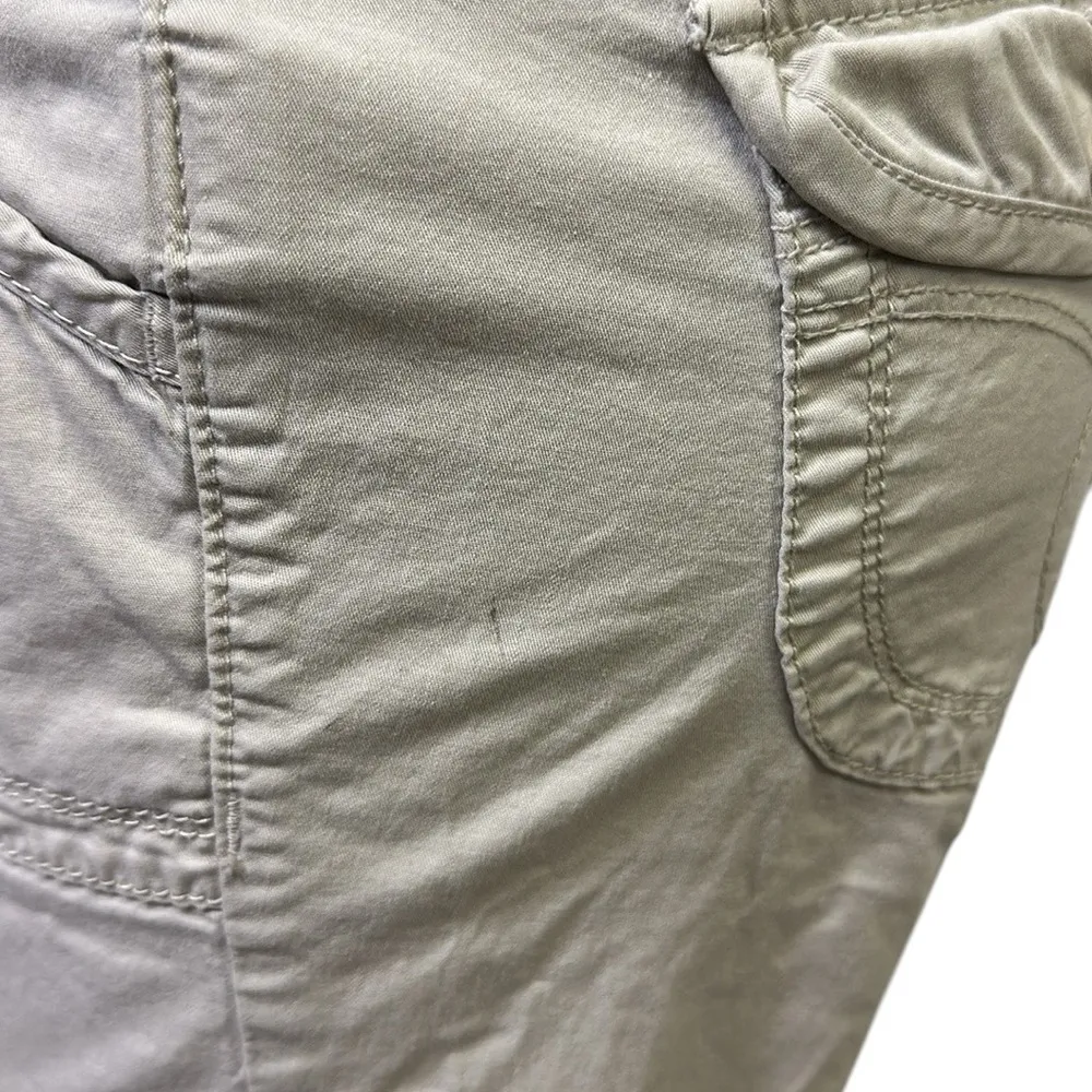 Calvin Klein Cream Khaki Bermuda Mid Rise Activewear Chino Shorts Womens 6 - Image 13