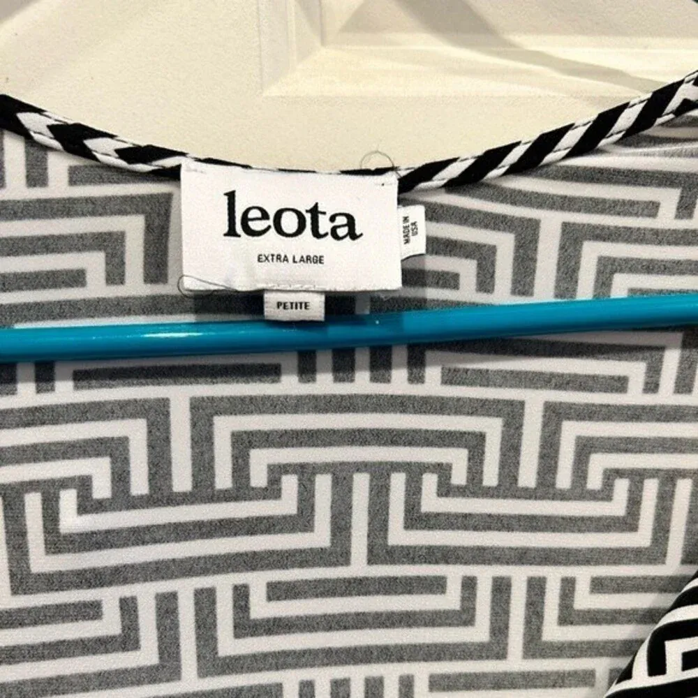 Leota Geometric Pattern dress size XL‎ petite - Image 9