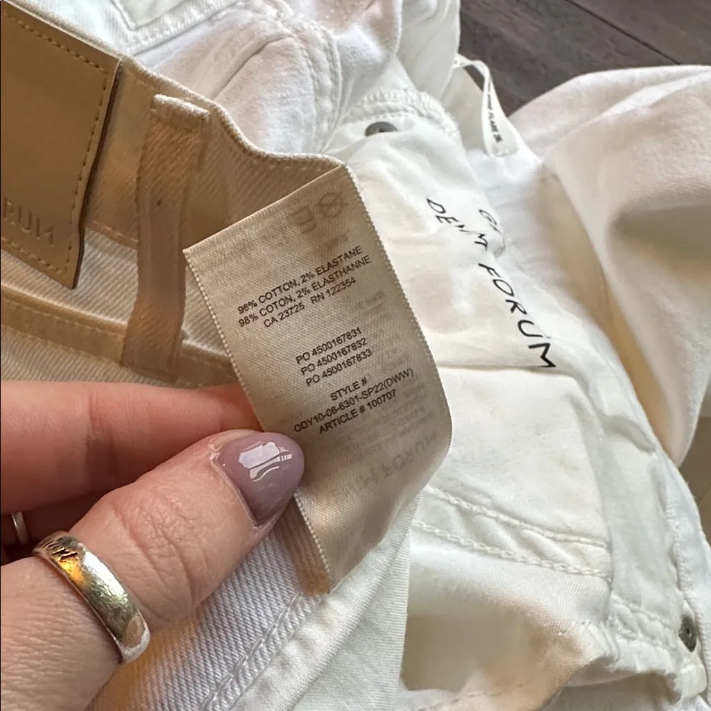 ARITZIA x Denim Forum The Twiggy 60's High Rise Flare Size 32 White - Image 6