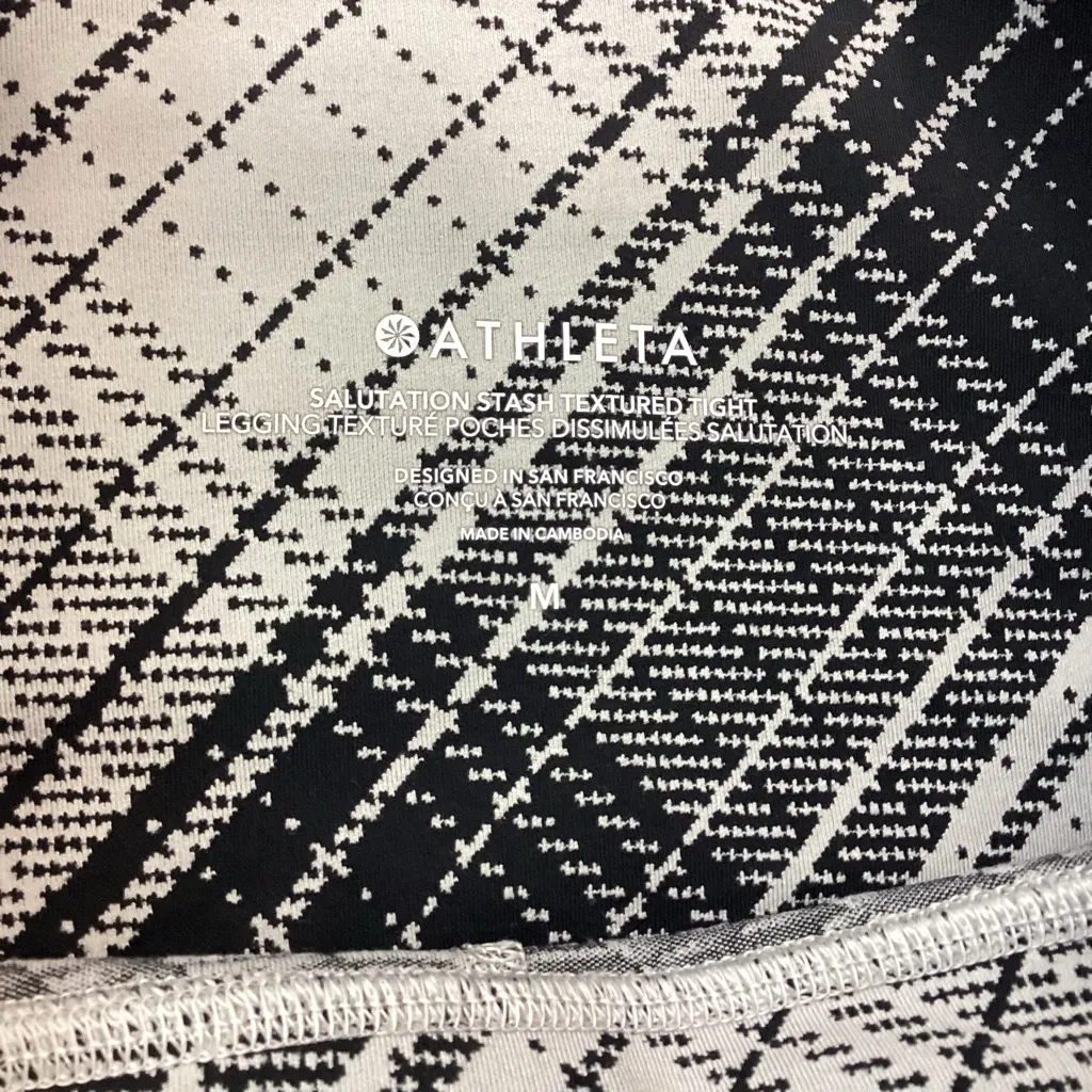 Athleta Salutation Stash Textured Tight Legging Size Medium - Image 7